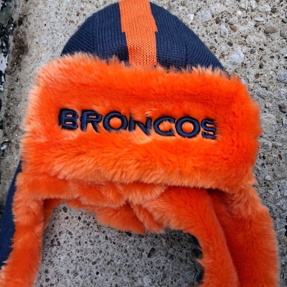 New Era Denver Broncos Helmet Trapskin Faux Fur Lined Trapper Dogear Hat Cap EUC